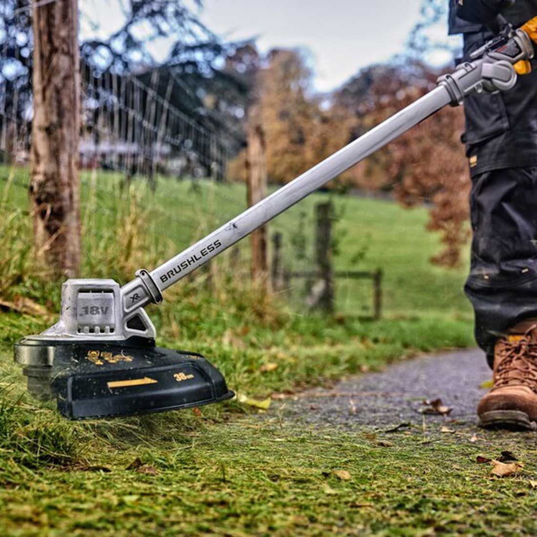 DeWalt DCMST561N-XJ 18v XR Akku Rasentrimmer ohne Akku und Ladegerät – Bild 4